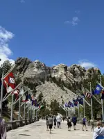 MONTE RUSHMORE - KEYSTONE